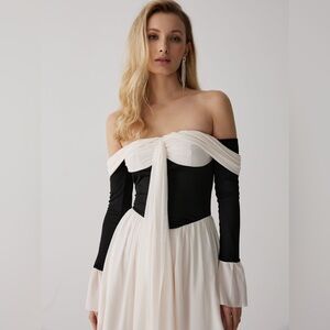 Commense Frenchy Contrast off-shoulder short dress